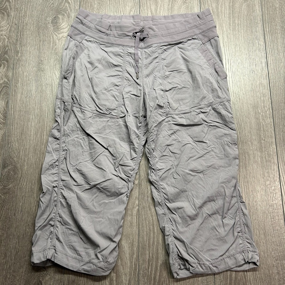 Lululemon Grey Pinstripe Ruched Crop Pants Size 12 Drawstring Pockets Yoga